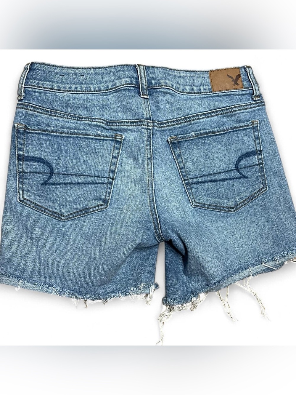 American Eagle Midi Boy Shorts Womens Size 2 Cut Off Dark Wash Blue Stretch - Picture 4 of 6